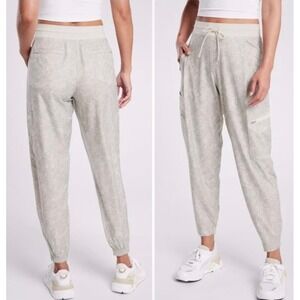 Athleta Venture Printed Pant Animal Snakeskin Print Joggers Women Size 2